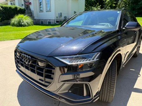 Used 2021 Audi Q8 Prestige AWD/4WD image 8