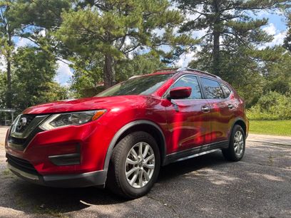 Used 2017 Nissan Rogue SV