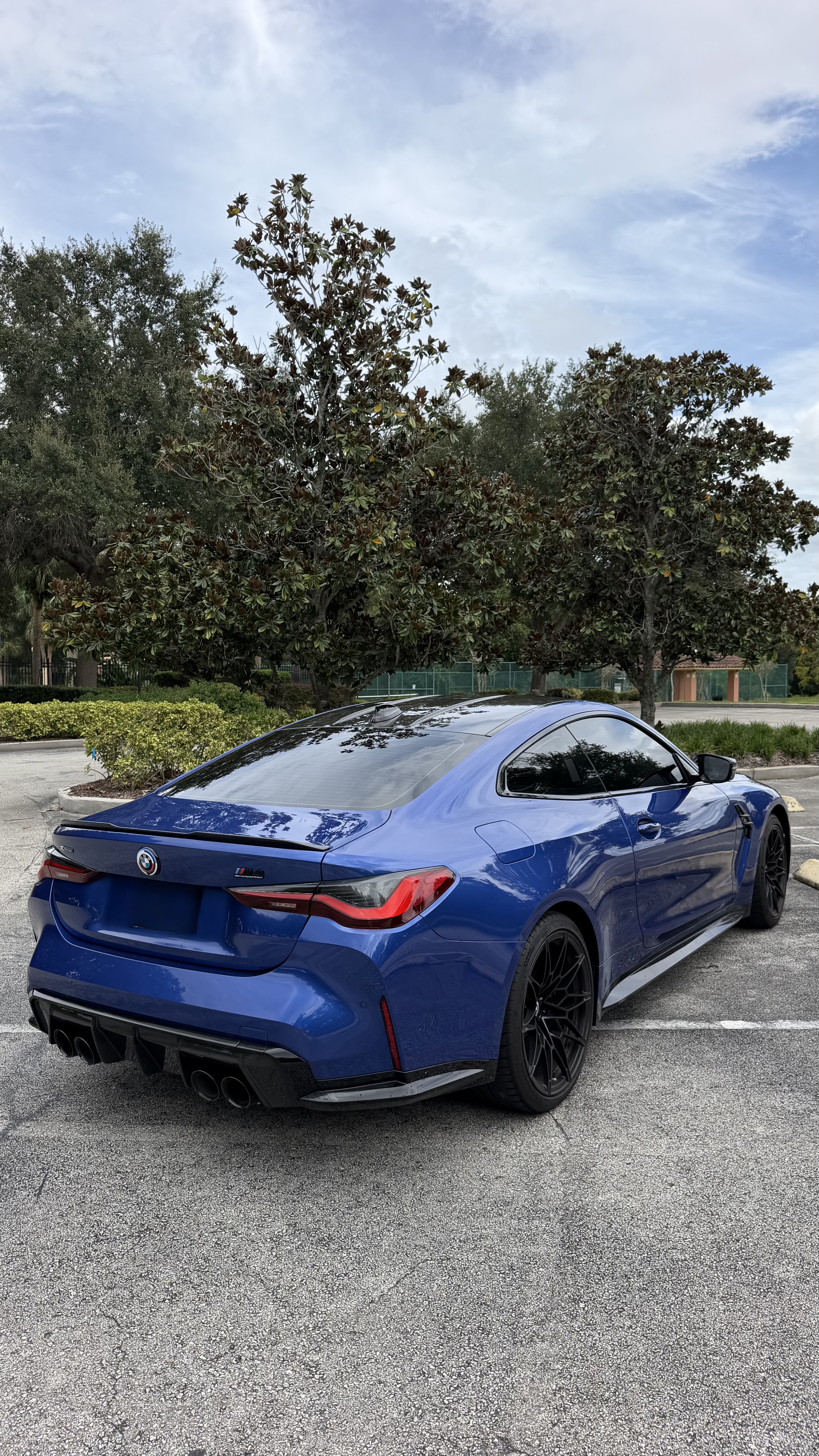 Used 2023 BMW M4 xDrive Competition w/ M Carbon Exterior Package AWD/4WD image 13