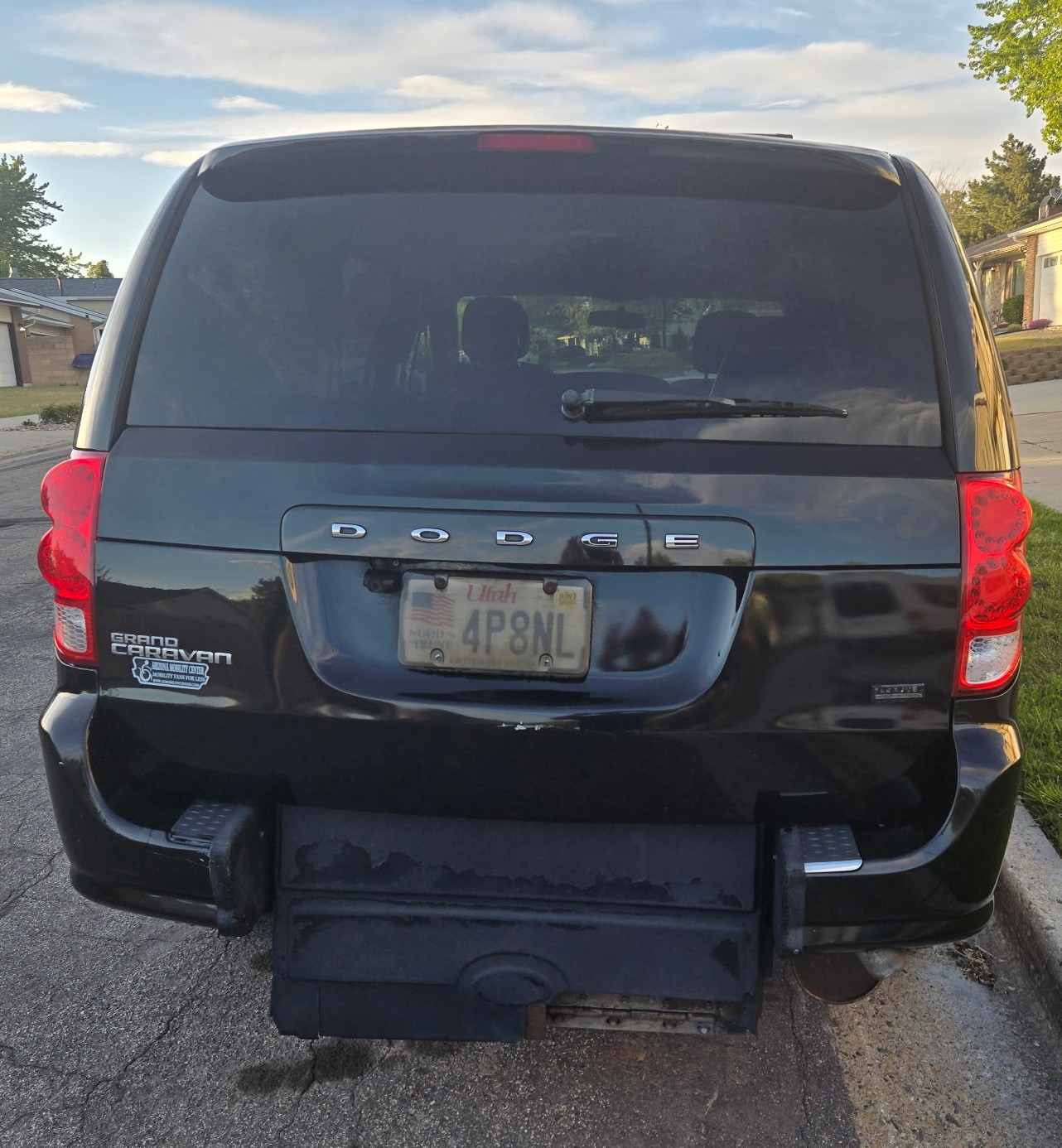 Used 2012 Dodge Grand Caravan SXT FWD image 4