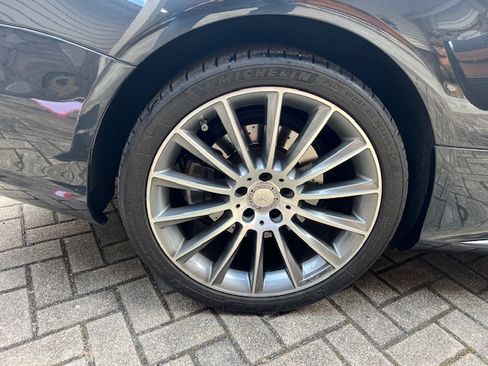 Used 2017 Mercedes-Benz SL 550 image 24