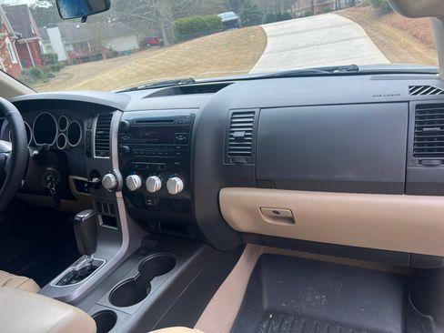 Used 2011 Toyota Tundra 2WD Double Cab w/ SR5 Pkg image 17