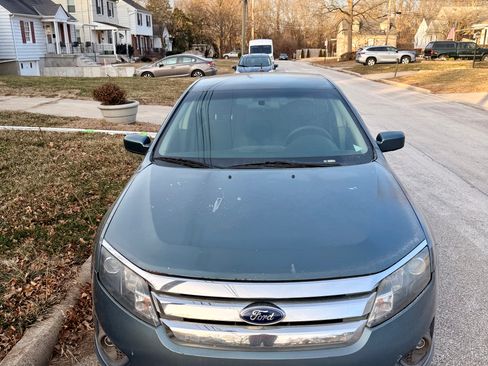 Used 2012 Ford Fusion SE image 2