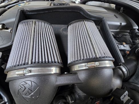 Used 2011 BMW Z4 sDrive35is image 9