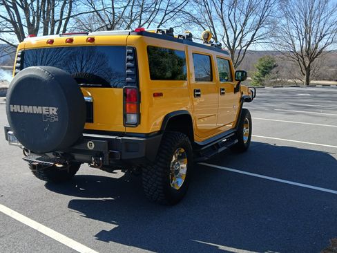Used 2003 HUMMER H2 w/ Preferred Equipment Group image 5
