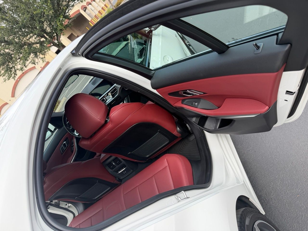 Used 2022 BMW 330e w/ M Sport Package RWD image 6