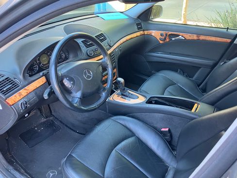 Used 2006 Mercedes-Benz E 350 Sedan image 7