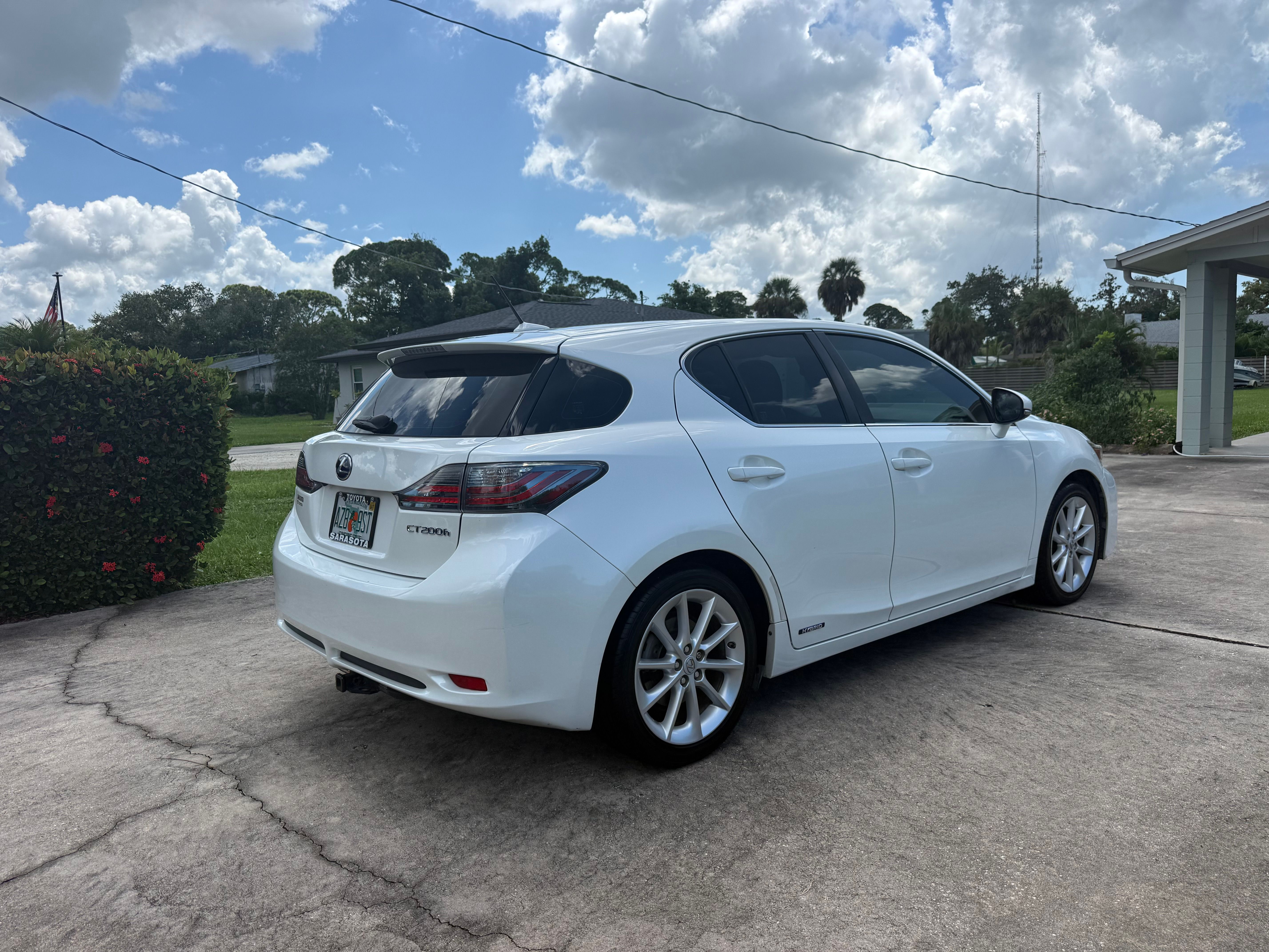 Used 2013 Lexus CT 200h w/ Premium Pkg w/Backup Camera FWD image 6