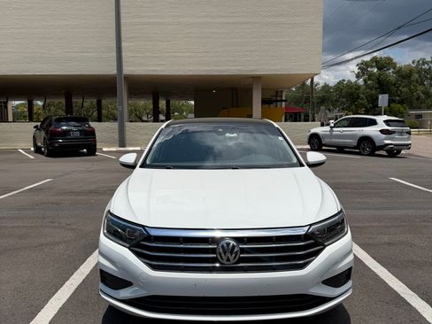 Used 2019 Volkswagen Jetta SEL FWD image 1