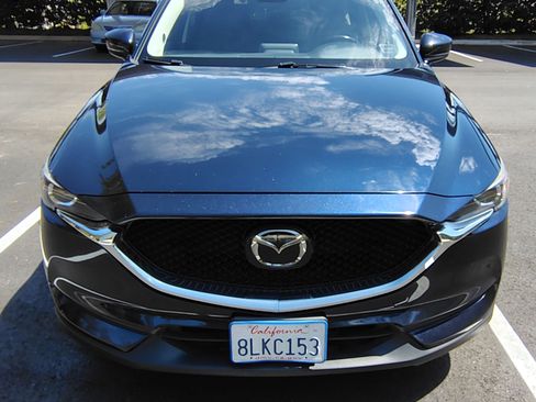 Used 2019 MAZDA CX-5 Touring FWD image 2
