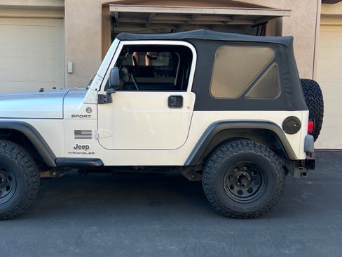 Used 2005 Jeep Wrangler Sport image 18