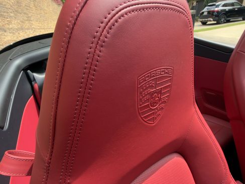 Used 2024 Porsche 911 Carrera S RWD image 10