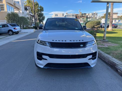 Used 2025 Land Rover Range Rover Sport Dynamic SE image 11