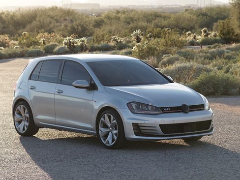 Used 2015 Volkswagen GTI S w/ Lighting Package (SEL) image 1