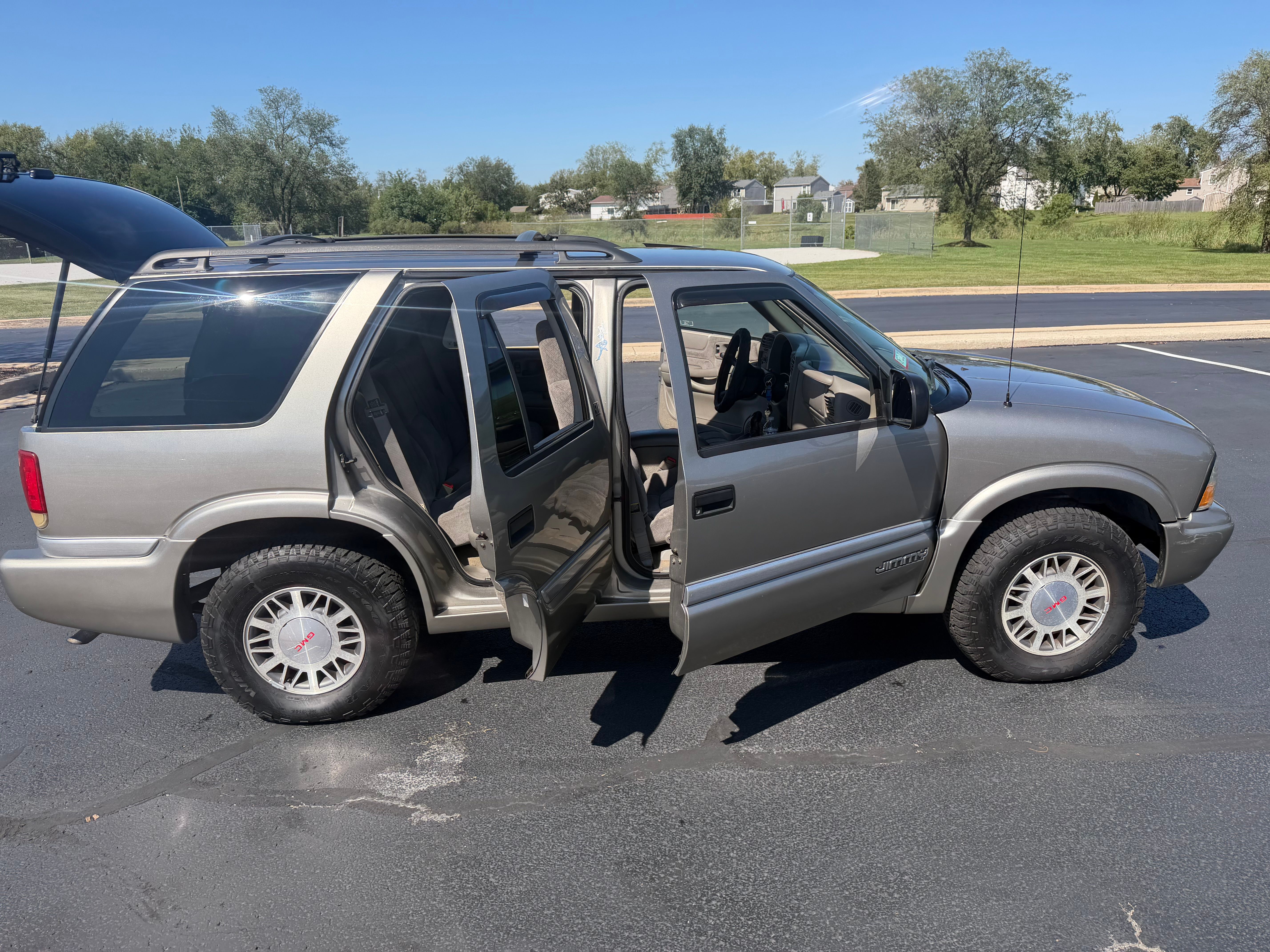 Used 1999 GMC Jimmy SLE AWD/4WD image 14