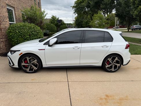 Used 2024 Volkswagen GTI SE w/ SE Leather Seats Package image 5