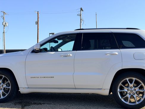 Used 2015 Jeep Grand Cherokee Summit w/ Platinum Series Group AWD/4WD image 3
