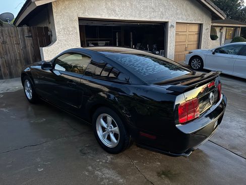Used 2008 Ford Mustang GT RWD image 6