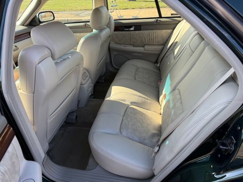 Used 1999 Cadillac Seville SLS w/ Convenience Pkg image 14