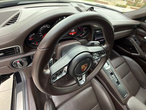 Used 2019 Porsche 911 Targa 4 GTS image 22