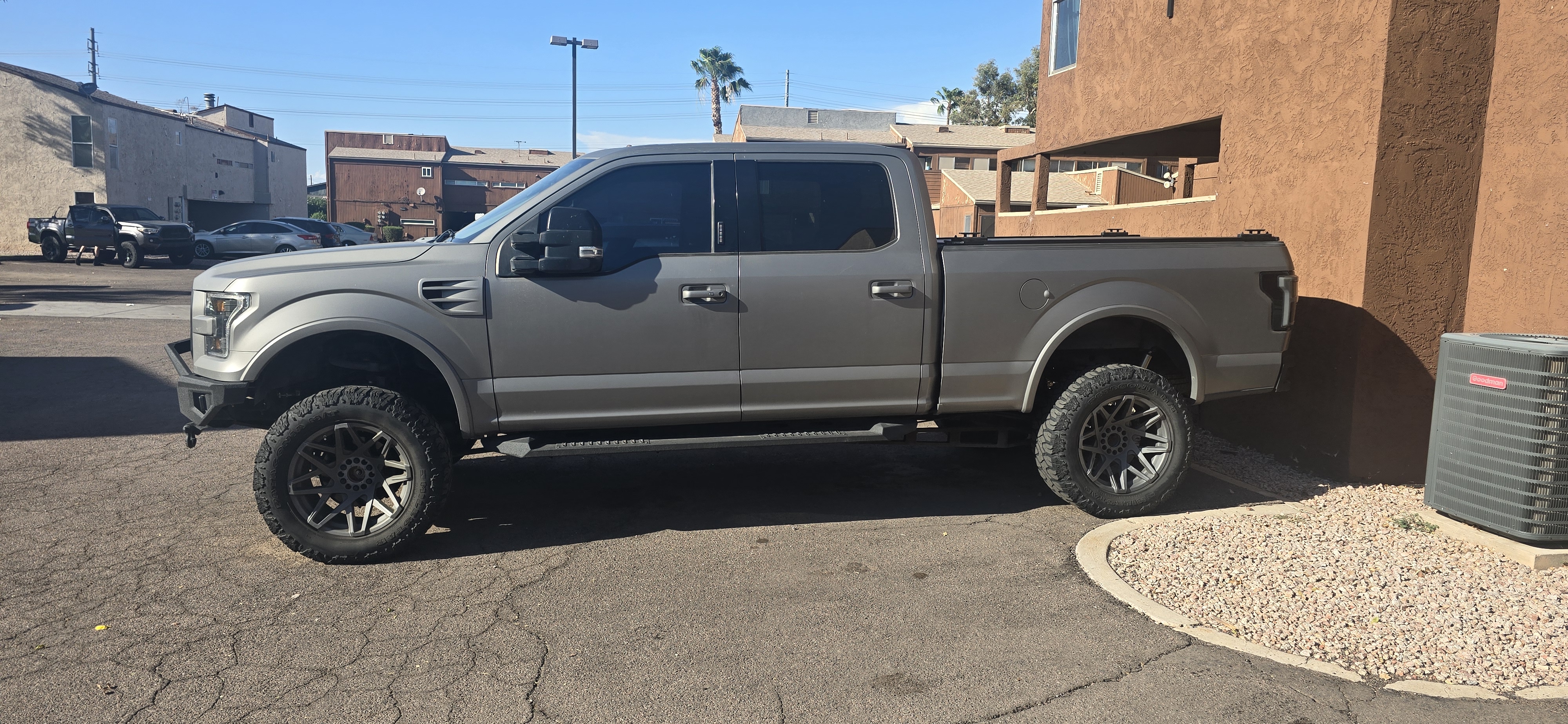 Used 2015 Ford F150 Lariat w/ Equipment Group 501A Mid AWD/4WD image 1