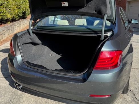 Used 2011 BMW 528i Sedan image 6