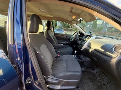 Used 2018 Nissan Versa SV FWD image 13