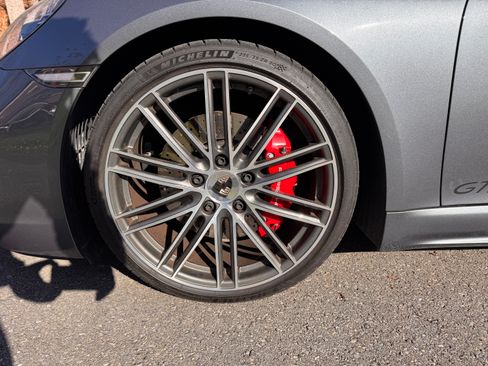 Used 2025 Porsche 718 Cayman GT4 image 6