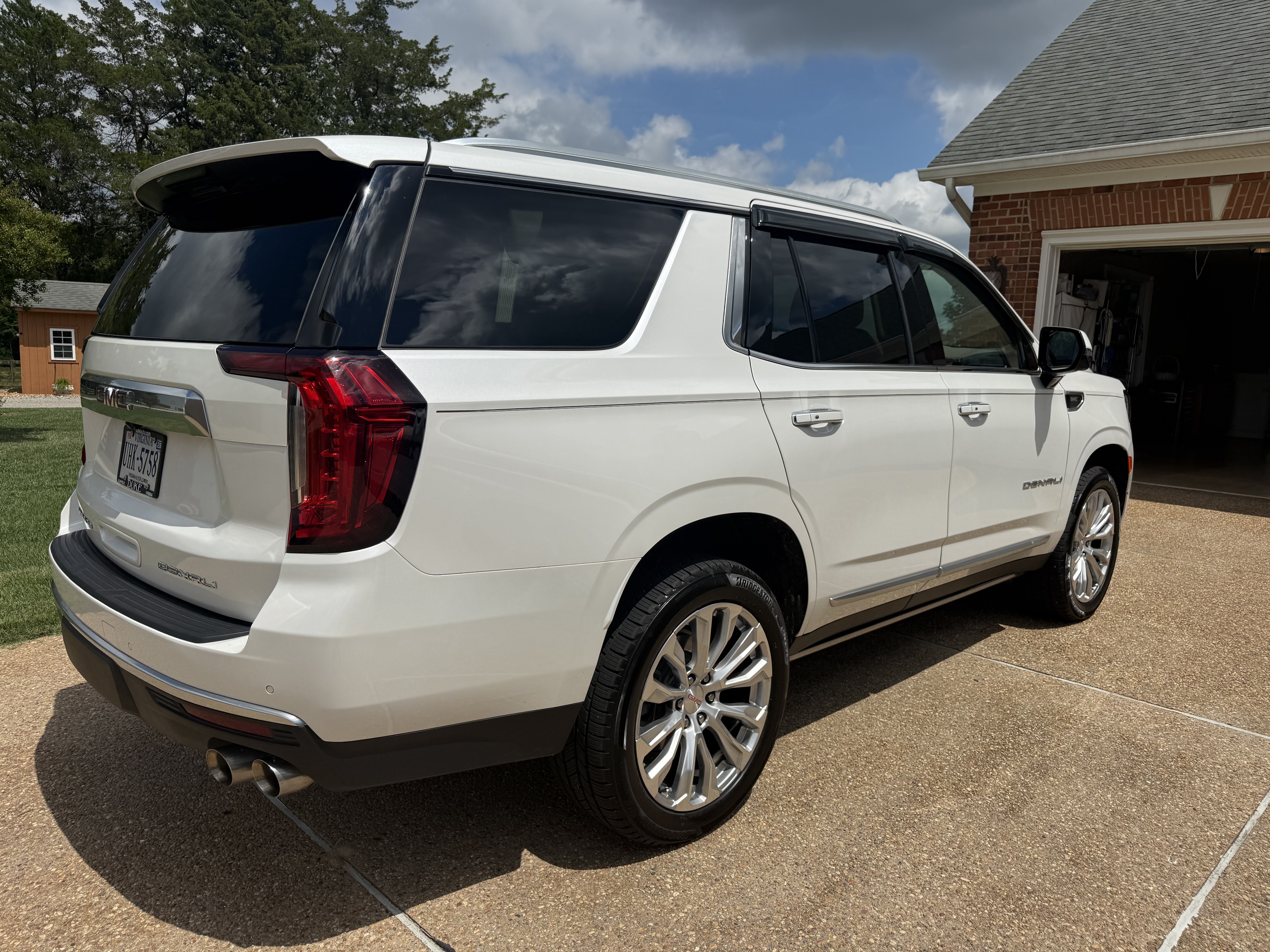 Used 2024 GMC Yukon Denali w/ Max Trailering Package AWD/4WD image 9