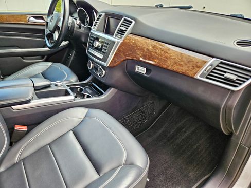 Used 2012 Mercedes-Benz ML 350 4MATIC image 17