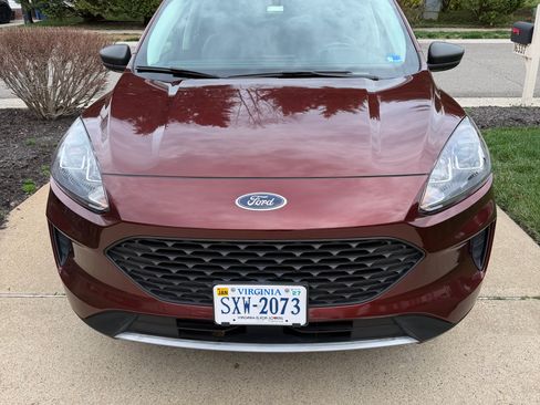 Used 2021 Ford Escape S image 4