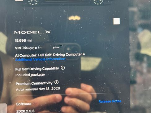 Used 2024 Tesla Model X image 6