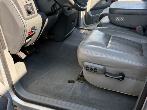 Used 2006 Dodge Ram 2500 Truck Laramie AWD/4WD image 10