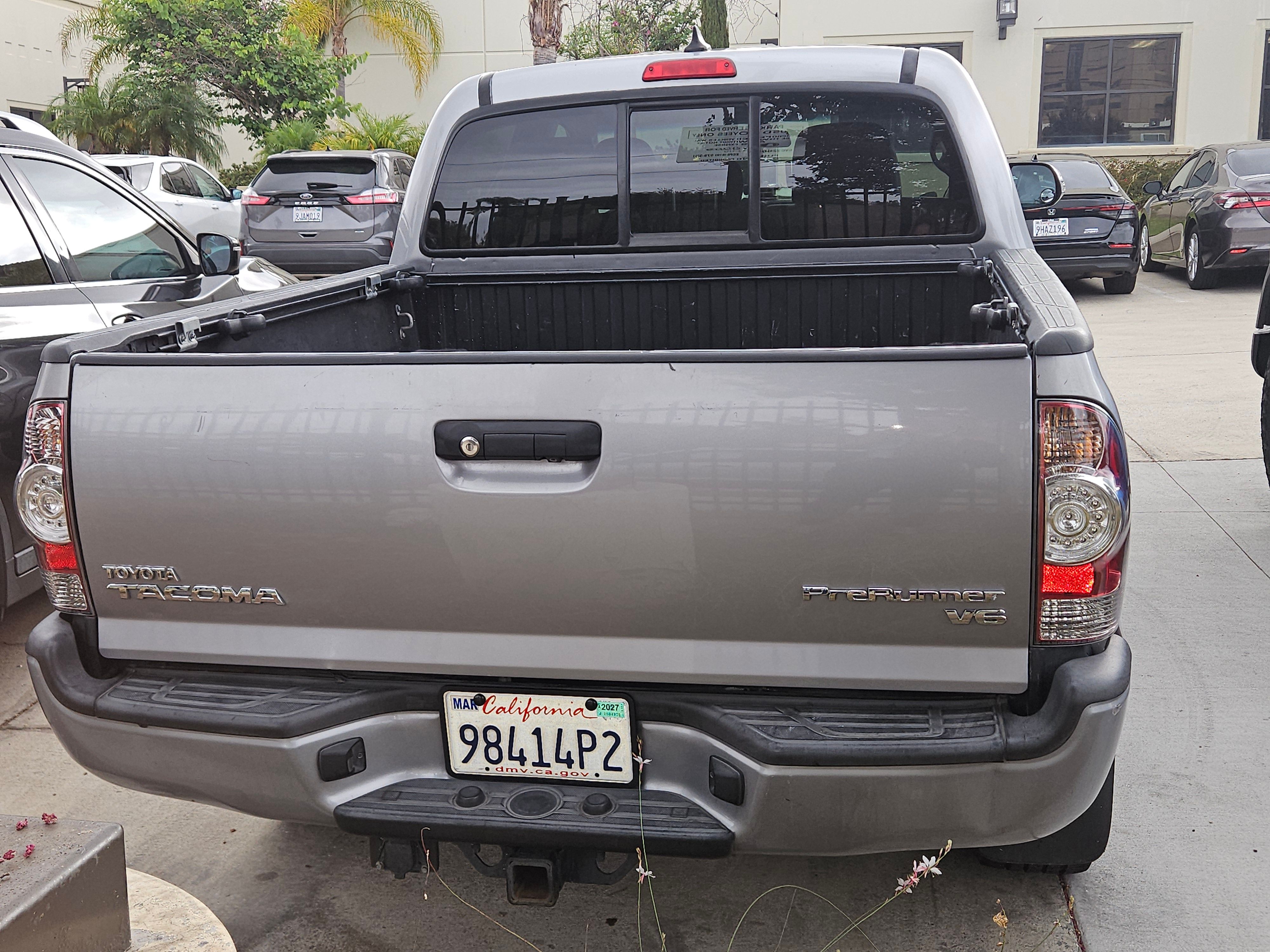 Used 2015 Toyota Tacoma PreRunner w/ TRD Sport Package RWD image 25
