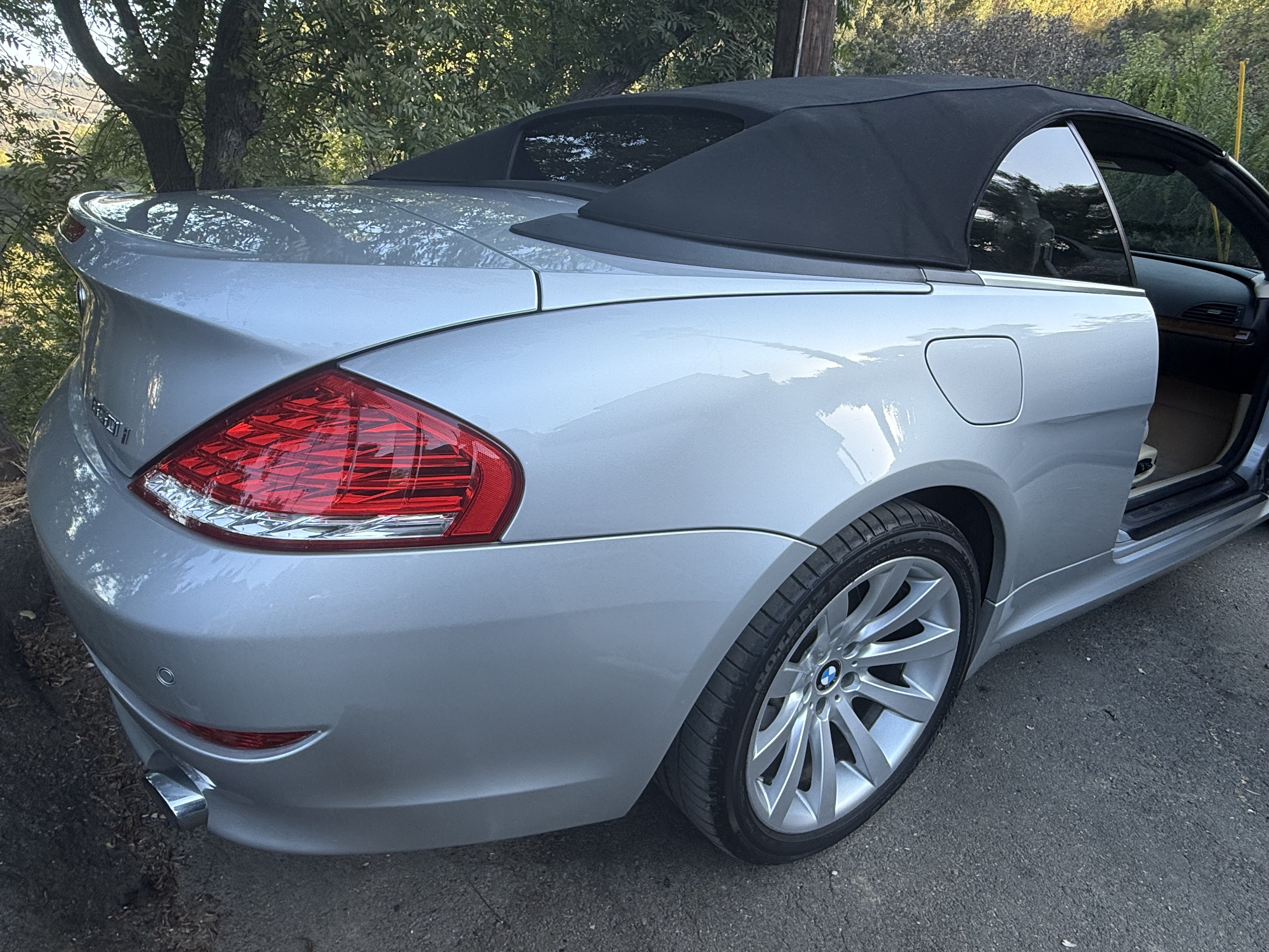 Used 2008 BMW 650i Convertible RWD image 11