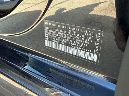 Used 2018 Volkswagen GTI SE FWD image 26