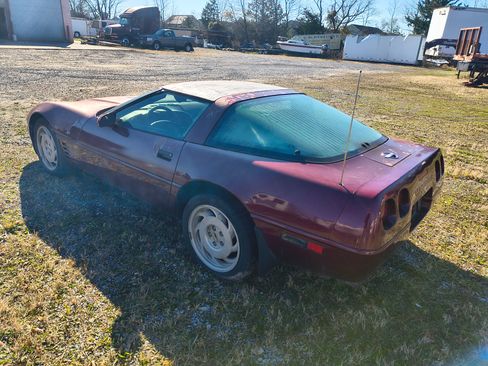 Used 1993 Chevrolet Corvette Coupe image 1