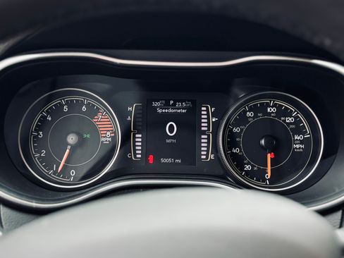 Used 2022 Jeep Cherokee Latitude w/ Sun & Sound Group image 19