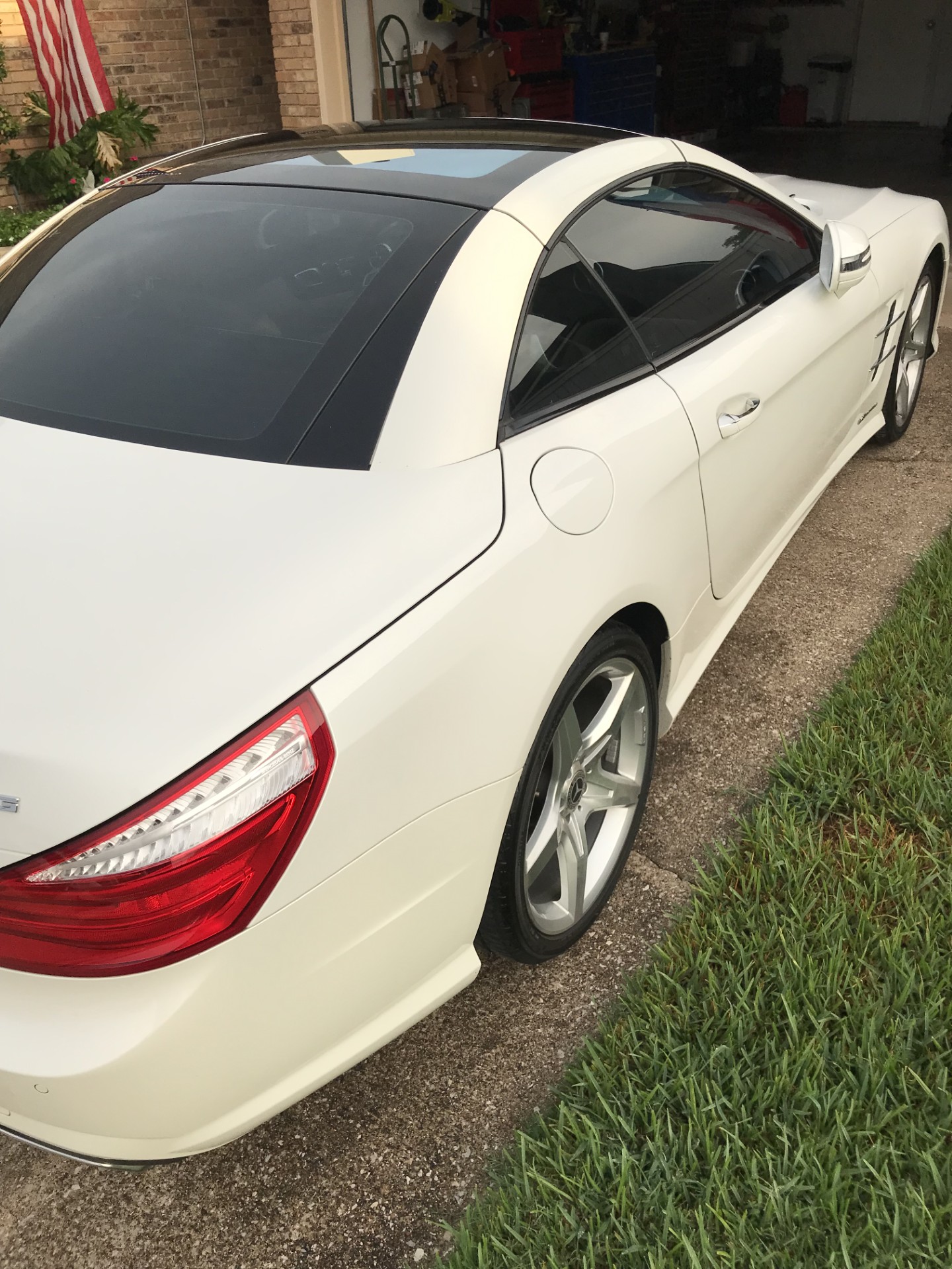 Used 2013 Mercedes-Benz SL 550 image 2
