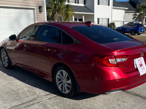 Used 2018 Honda Accord LX image 4