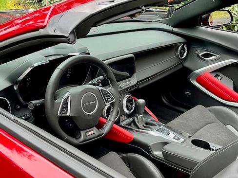 Used 2024 Chevrolet Camaro SS RWD image 10