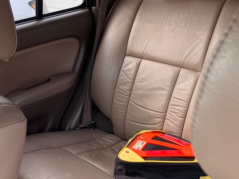 Used 2001 Toyota 4Runner Limited image 10