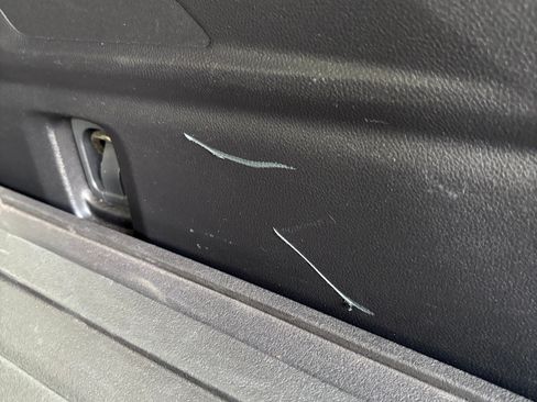 Used 2020 Subaru Ascent Limited w/ Technology Package image 17