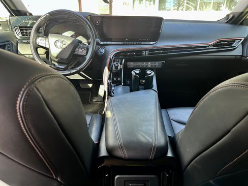 Used 2021 Toyota Mirai image 6