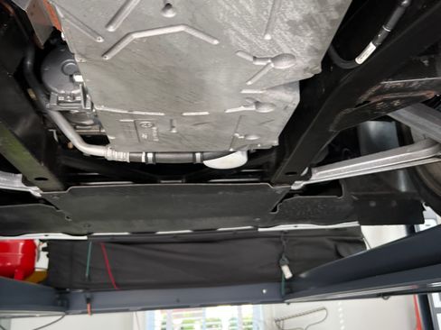 Used 2010 Dodge Viper SRT-10 w/ Protection Group image 11