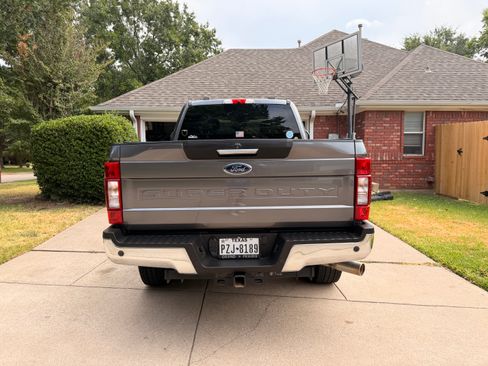 Used 2021 Ford F250 XLT w/ XLT Premium Package AWD/4WD image 6
