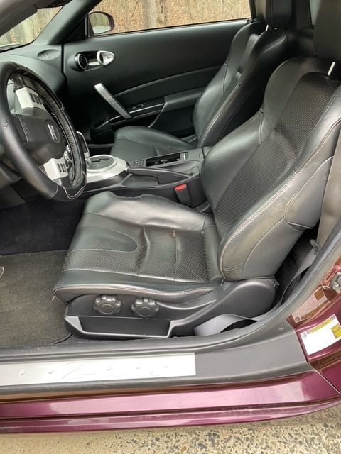 Used 2006 Nissan 350Z Touring RWD image 5