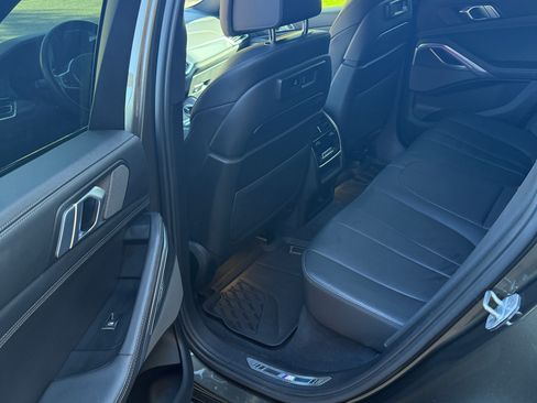 Used 2020 BMW X6 xDrive40i w/ M Sport Package image 17