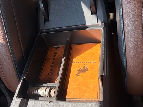 Used 2022 Ford Bronco Outer Banks image 19