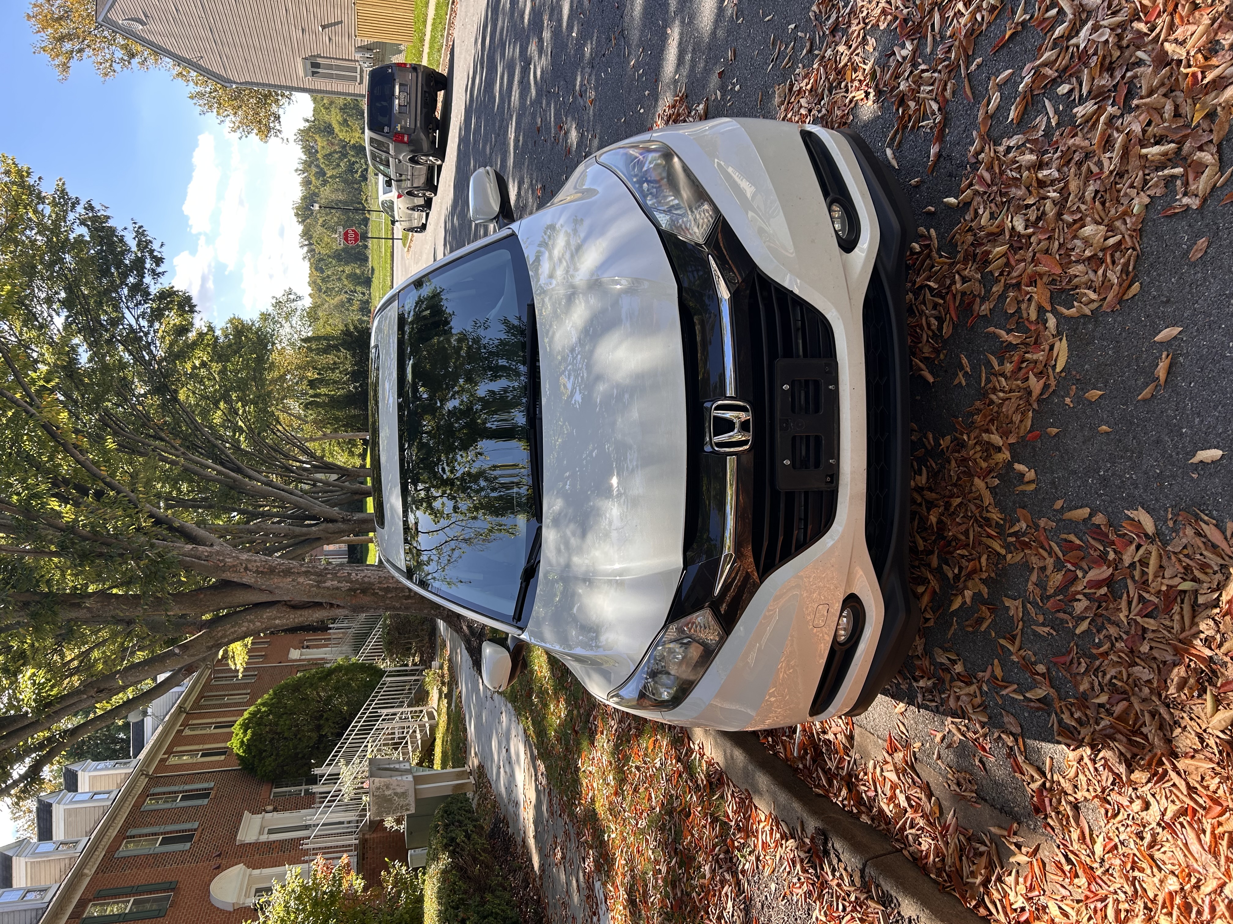 Used 2017 Honda HR-V EX image 2
